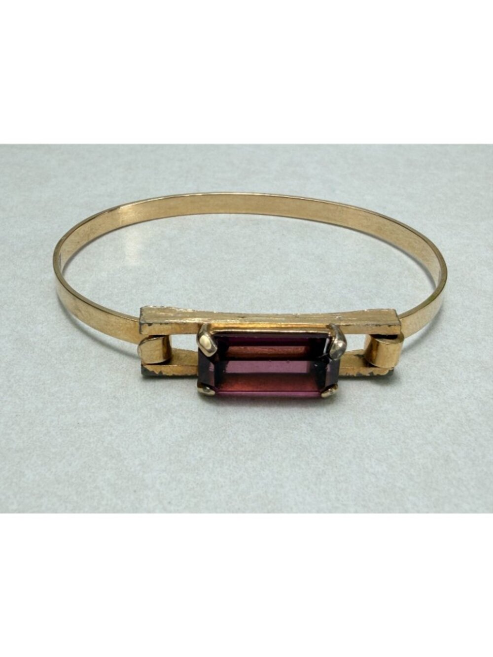 Vintage Small Avon Gold Tone Bangle Bracelet w/Purple Stone Amethyst Glass Sz 6 - Picture 9 of 9